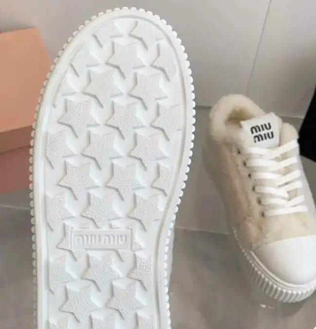 hype Miu Miu Casual Shoes