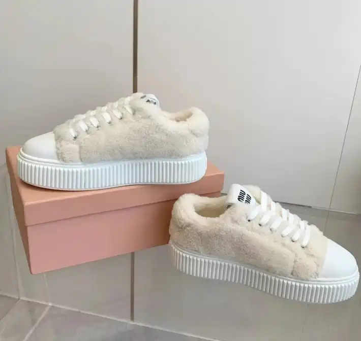 hype Miu Miu Casual Shoes