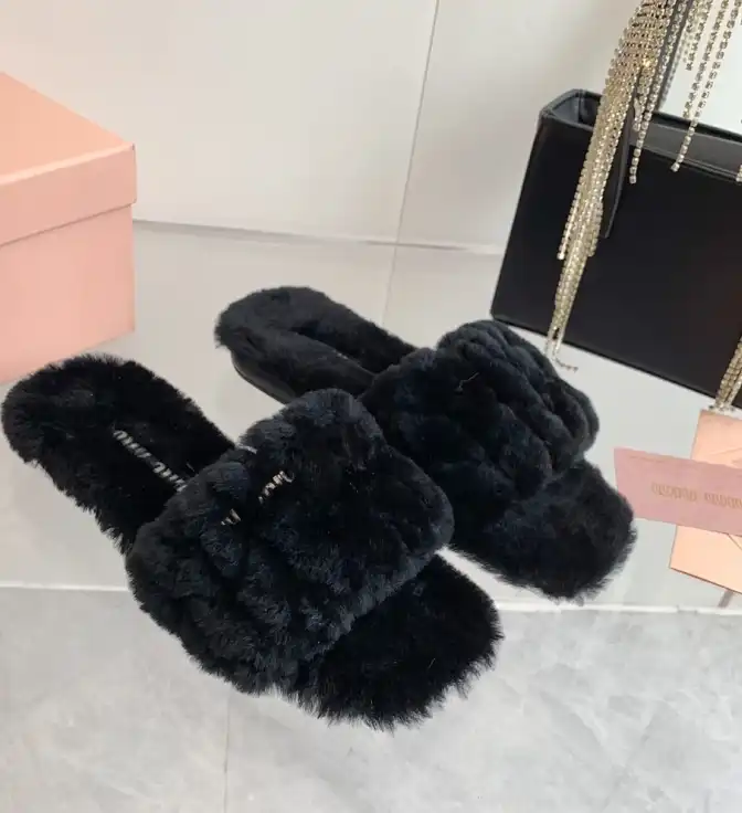 hype Miu Miu Slippers