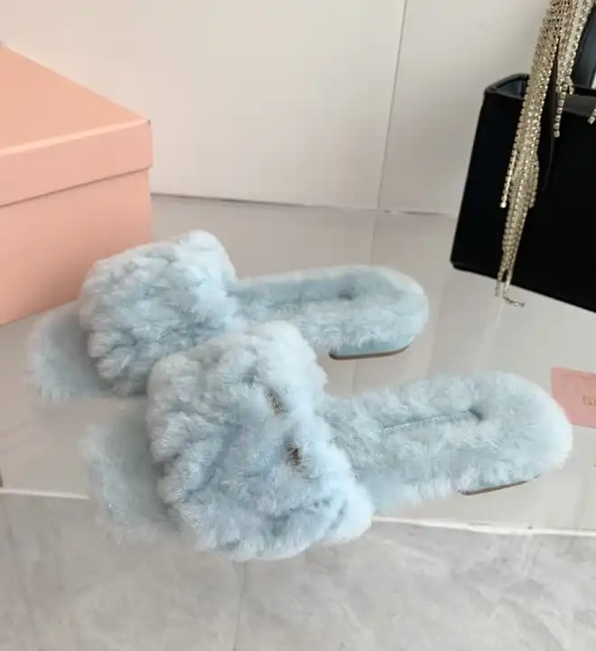 hype Miu Miu Slippers