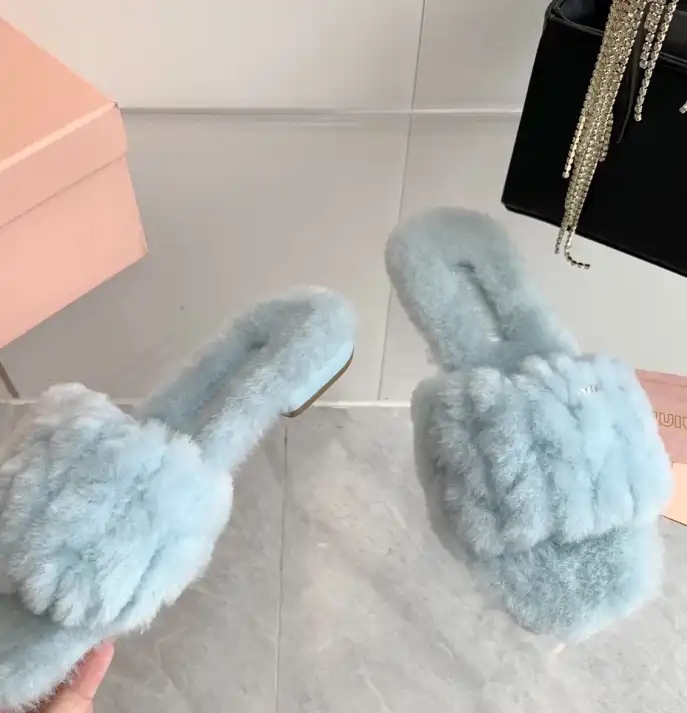 hype Miu Miu Slippers