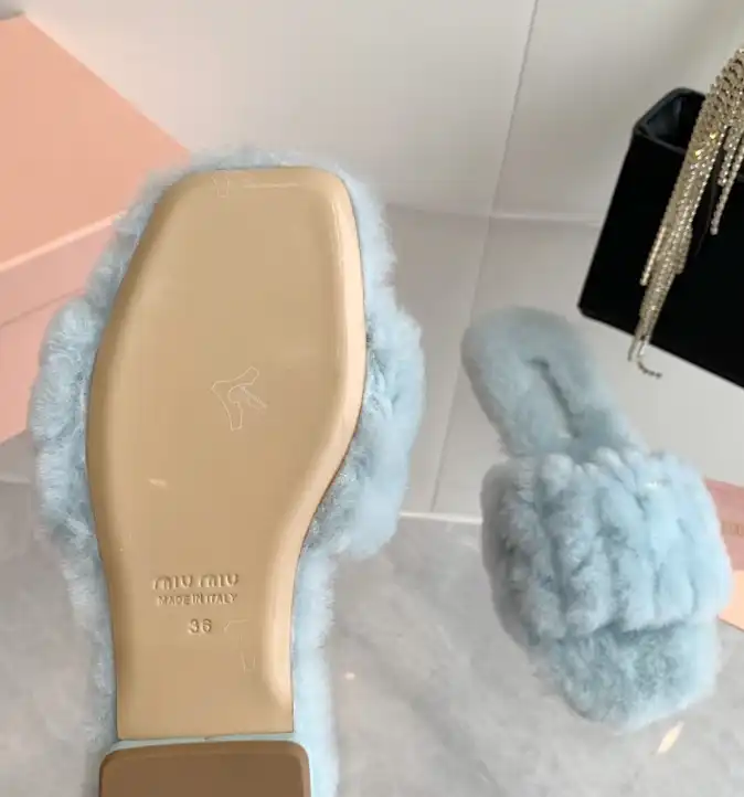 hype Miu Miu Slippers