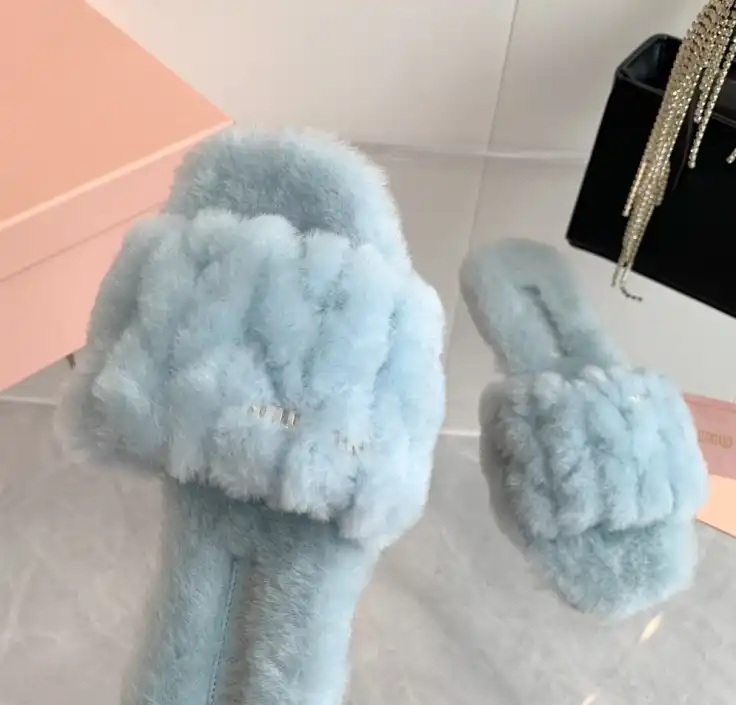 hype Miu Miu Slippers