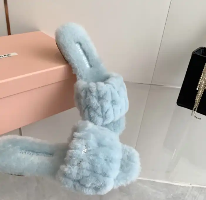 hype Miu Miu Slippers