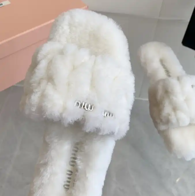 hype Miu Miu Slippers