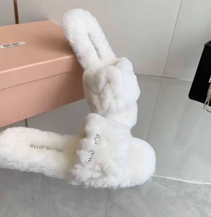 hype Miu Miu Slippers