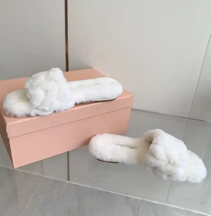 hype Miu Miu Slippers