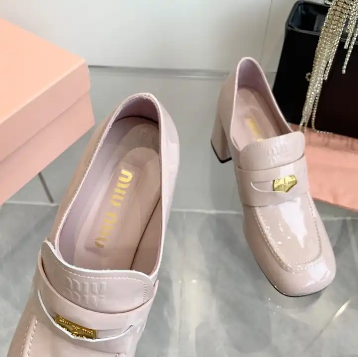 hype Miu Miu Leather Shoes