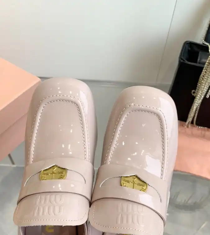 hype Miu Miu Leather Shoes