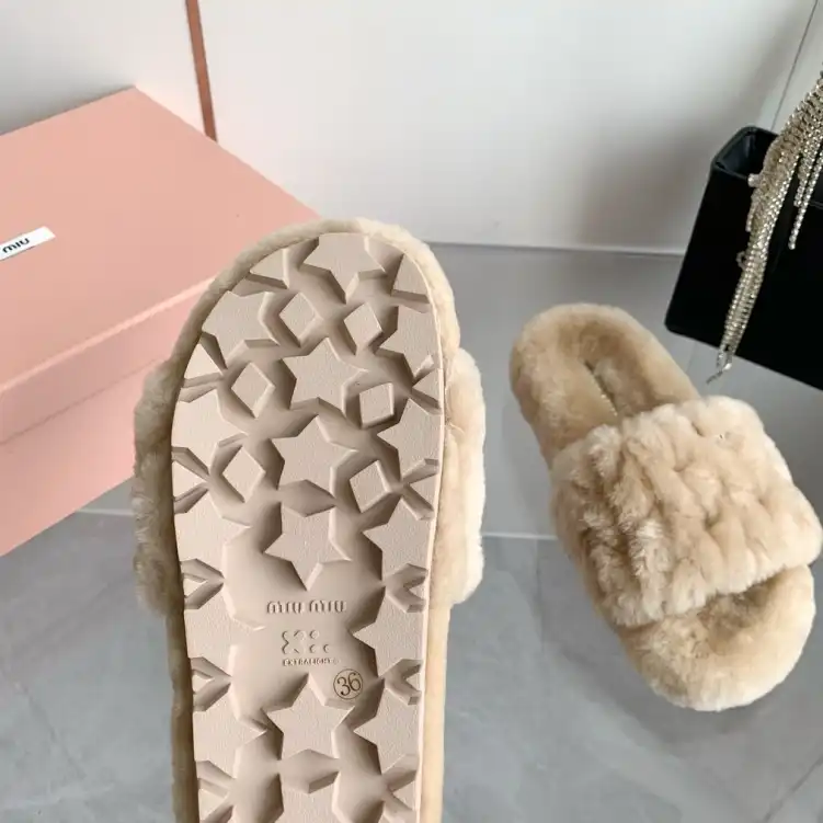 hype Miu Miu Slippers