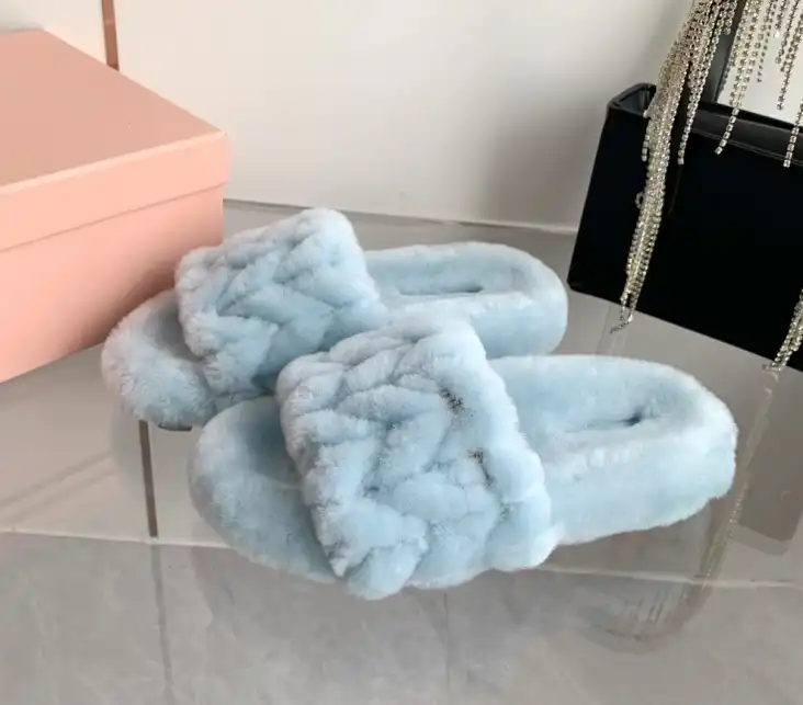 hype Miu Miu Slippers