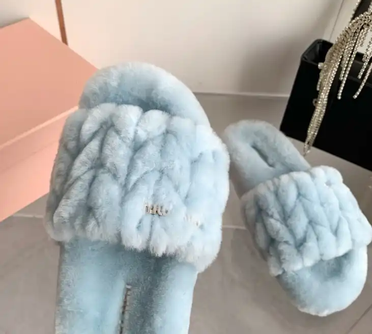 hype Miu Miu Slippers