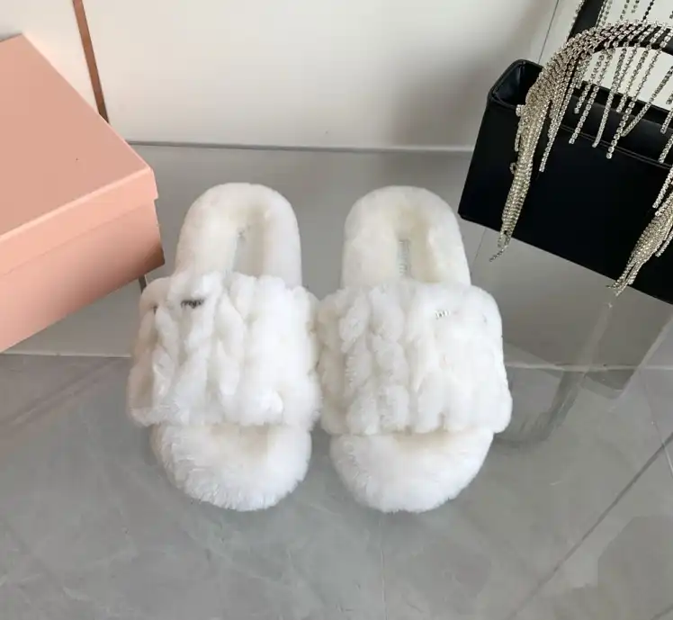 hype Miu Miu Slippers