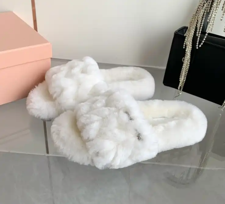 hype Miu Miu Slippers