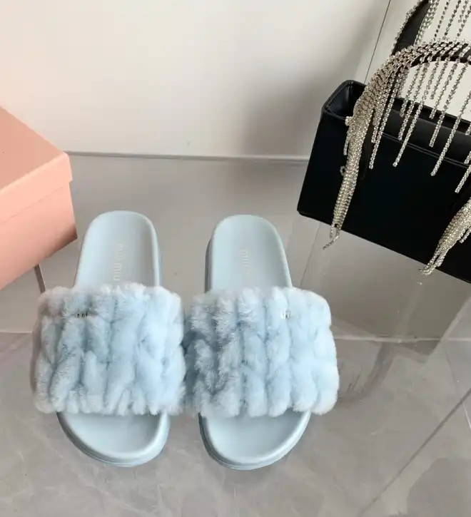 hype Miu Miu Slippers