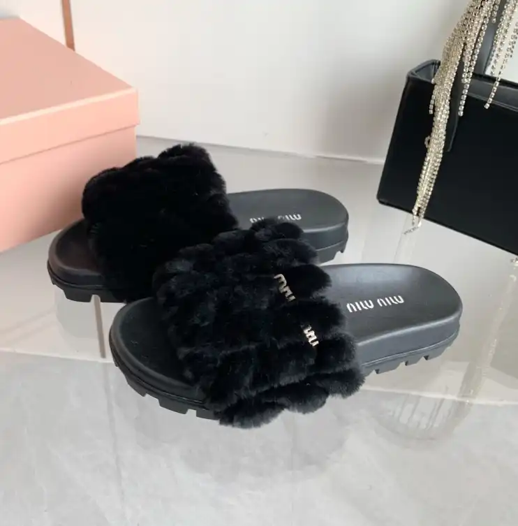 hype Miu Miu Slippers