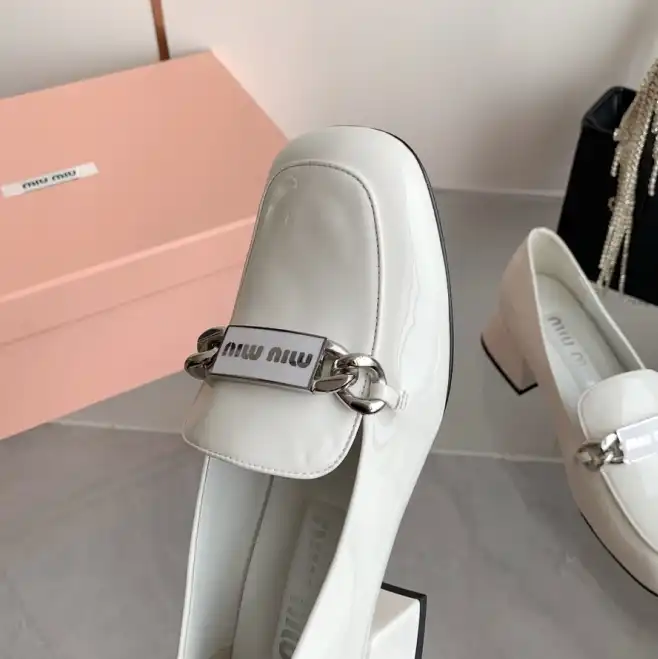 hype Miu Miu Leather Shoes