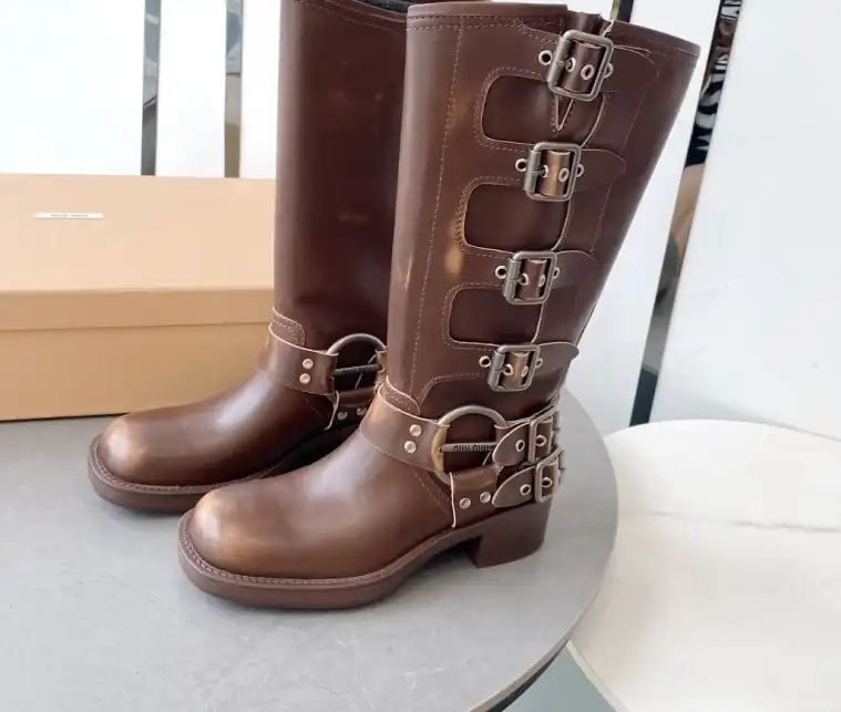 hype Miu Miu Boots