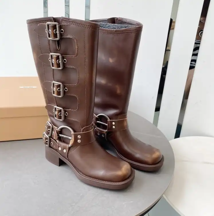 hype Miu Miu Boots