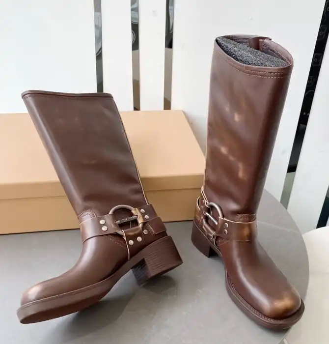 hype Miu Miu Boots