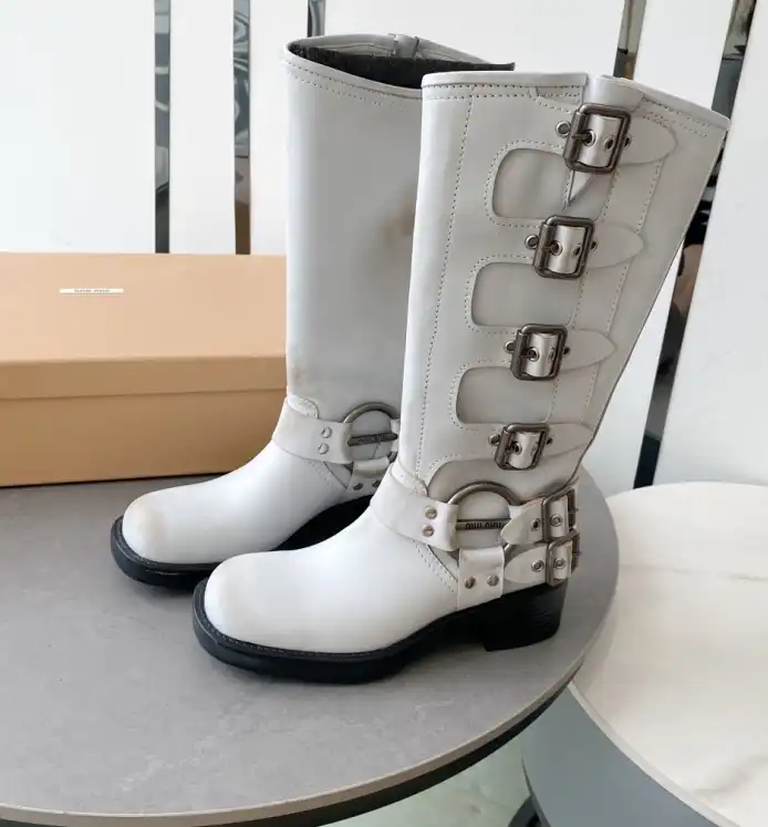 hype Miu Miu Boots