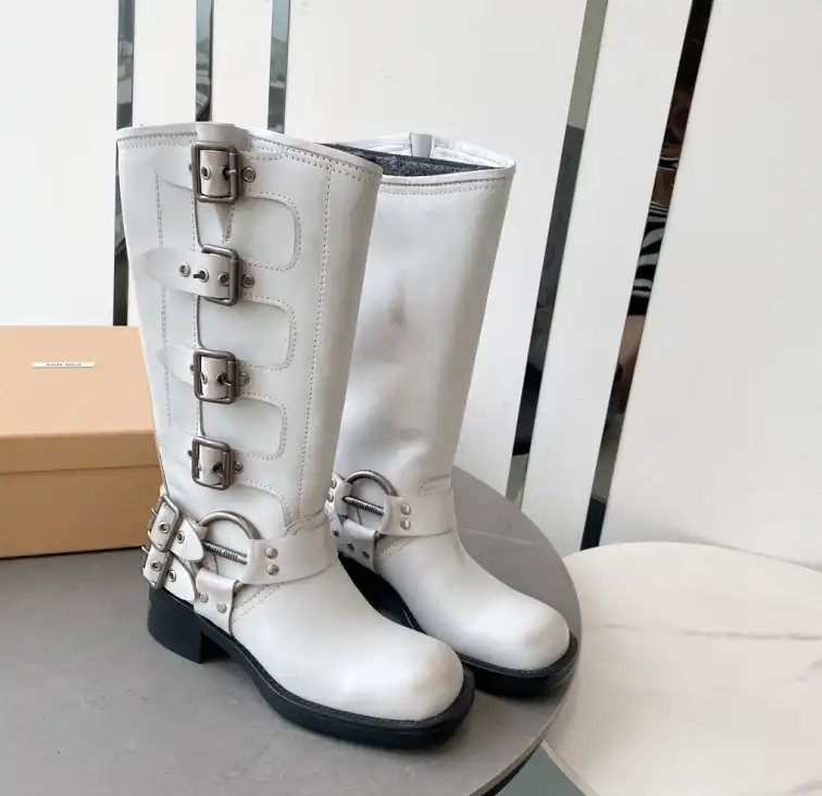 hype Miu Miu Boots