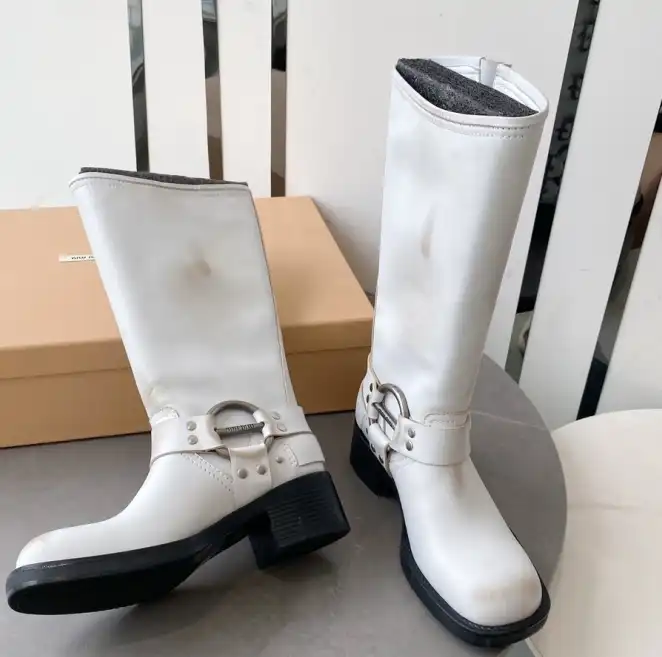 hype Miu Miu Boots