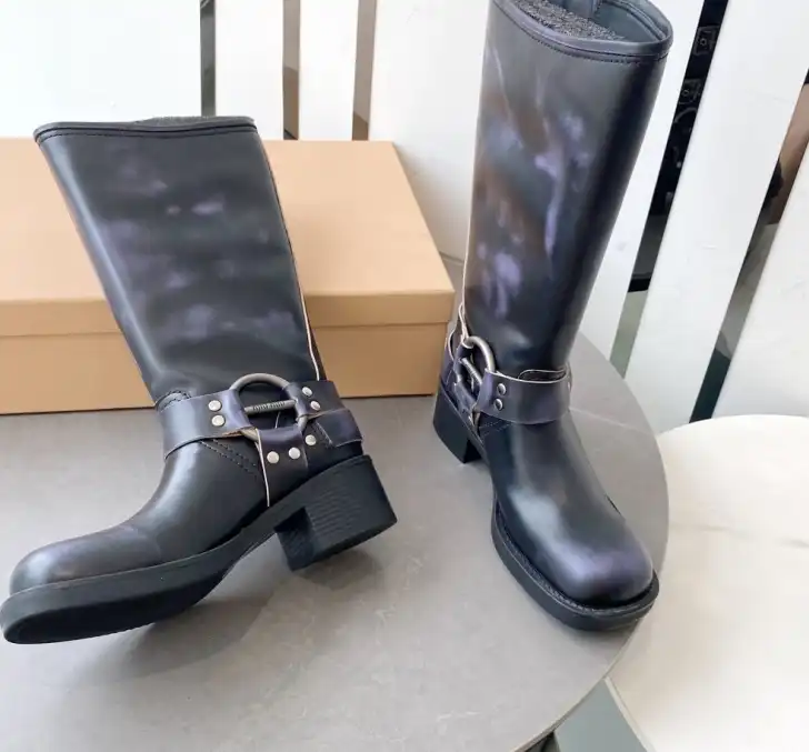 hype Miu Miu Boots