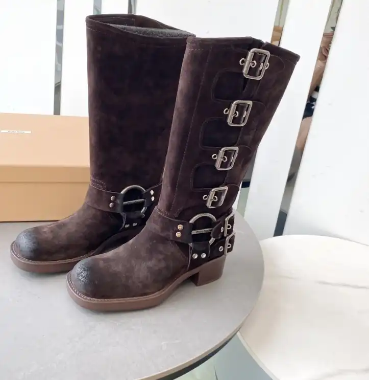 hype Miu Miu Boots