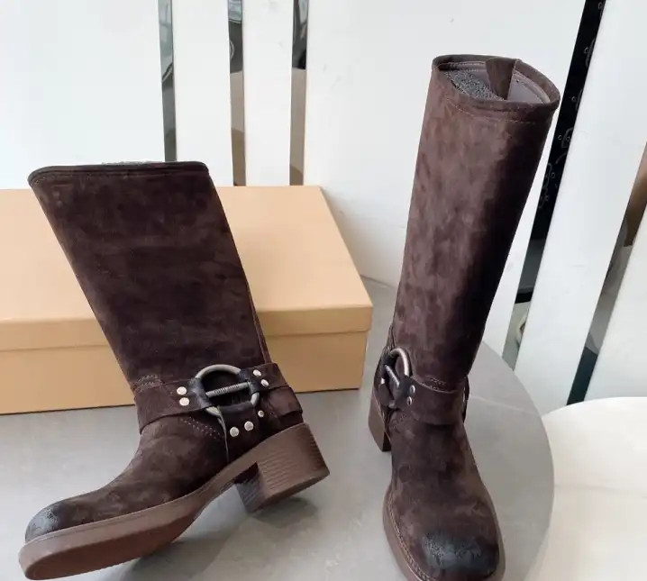 hype Miu Miu Boots