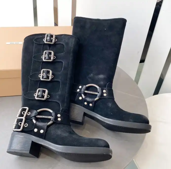 hype Miu Miu Boots