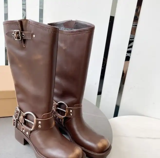 hype Miu Miu Boots