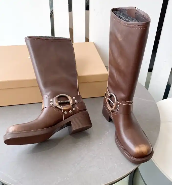 hype Miu Miu Boots