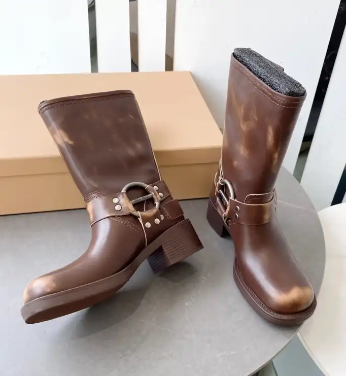 hype Miu Miu Boots