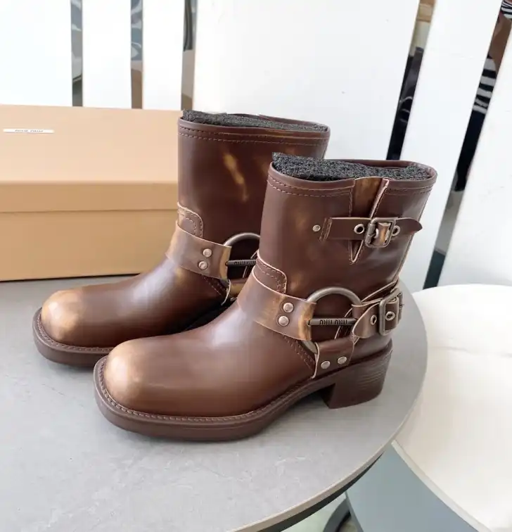 hype Miu Miu Boots