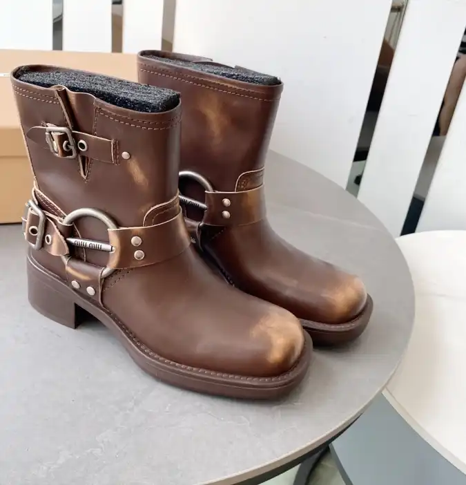 hype Miu Miu Boots