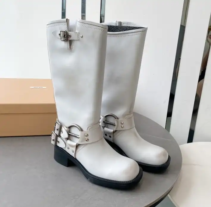 hype Miu Miu Boots