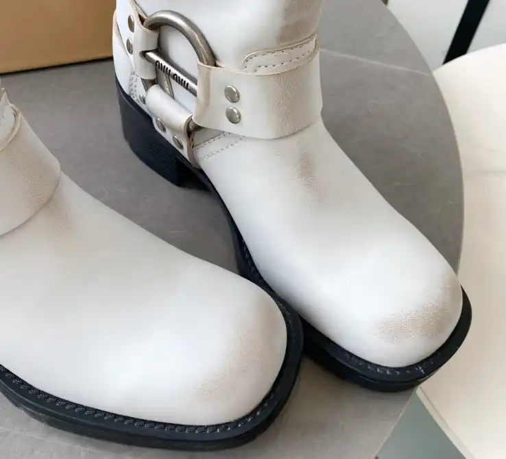 hype Miu Miu Boots