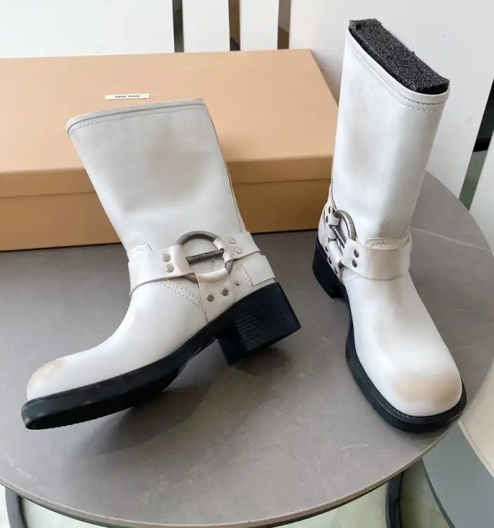 hype Miu Miu Boots