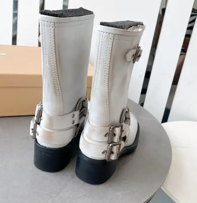 hype Miu Miu Boots