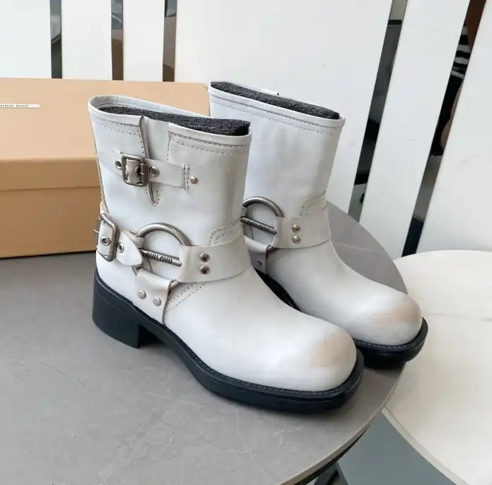 hype Miu Miu Boots