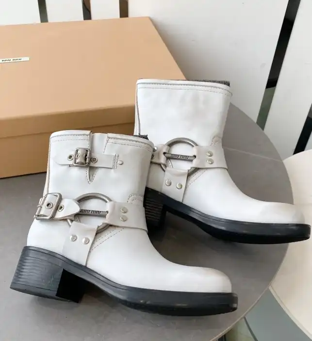 hype Miu Miu Boots