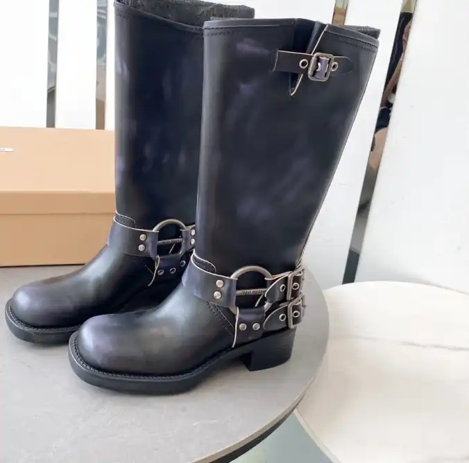 hype Miu Miu Boots