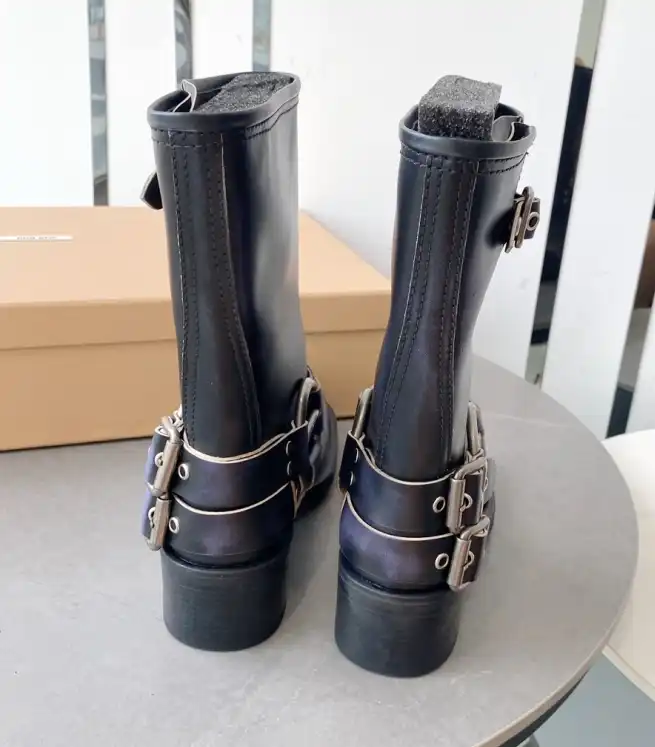 hype Miu Miu Boots