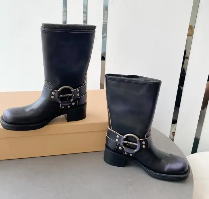 hype Miu Miu Boots