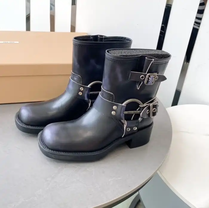 hype Miu Miu Boots