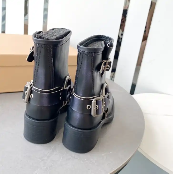 hype Miu Miu Boots