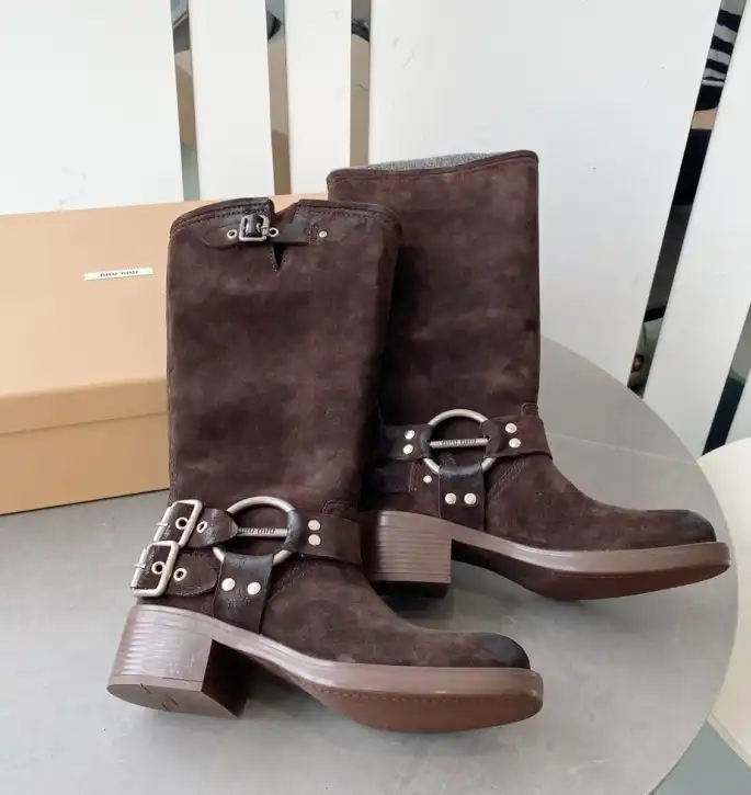 hype Miu Miu Boots