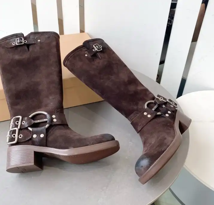 hype Miu Miu Boots