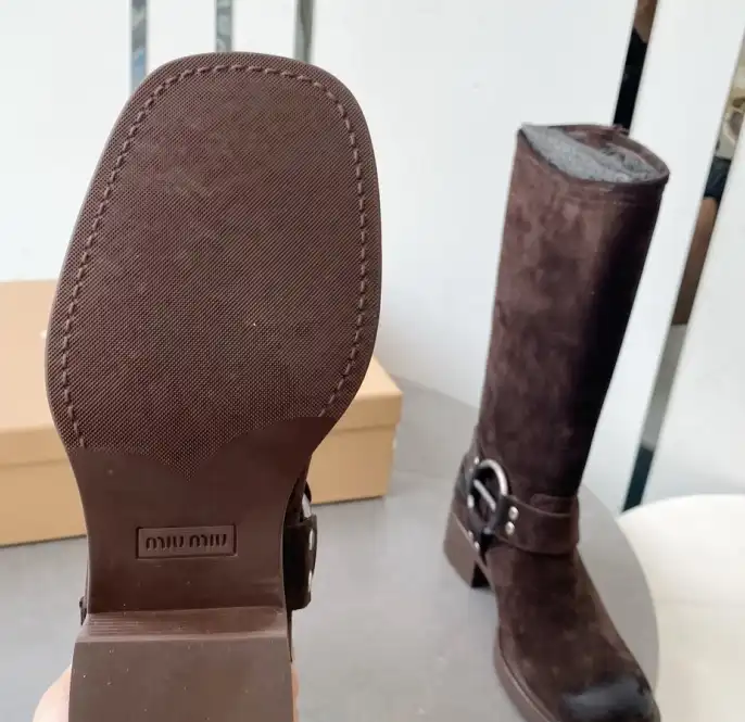 hype Miu Miu Boots